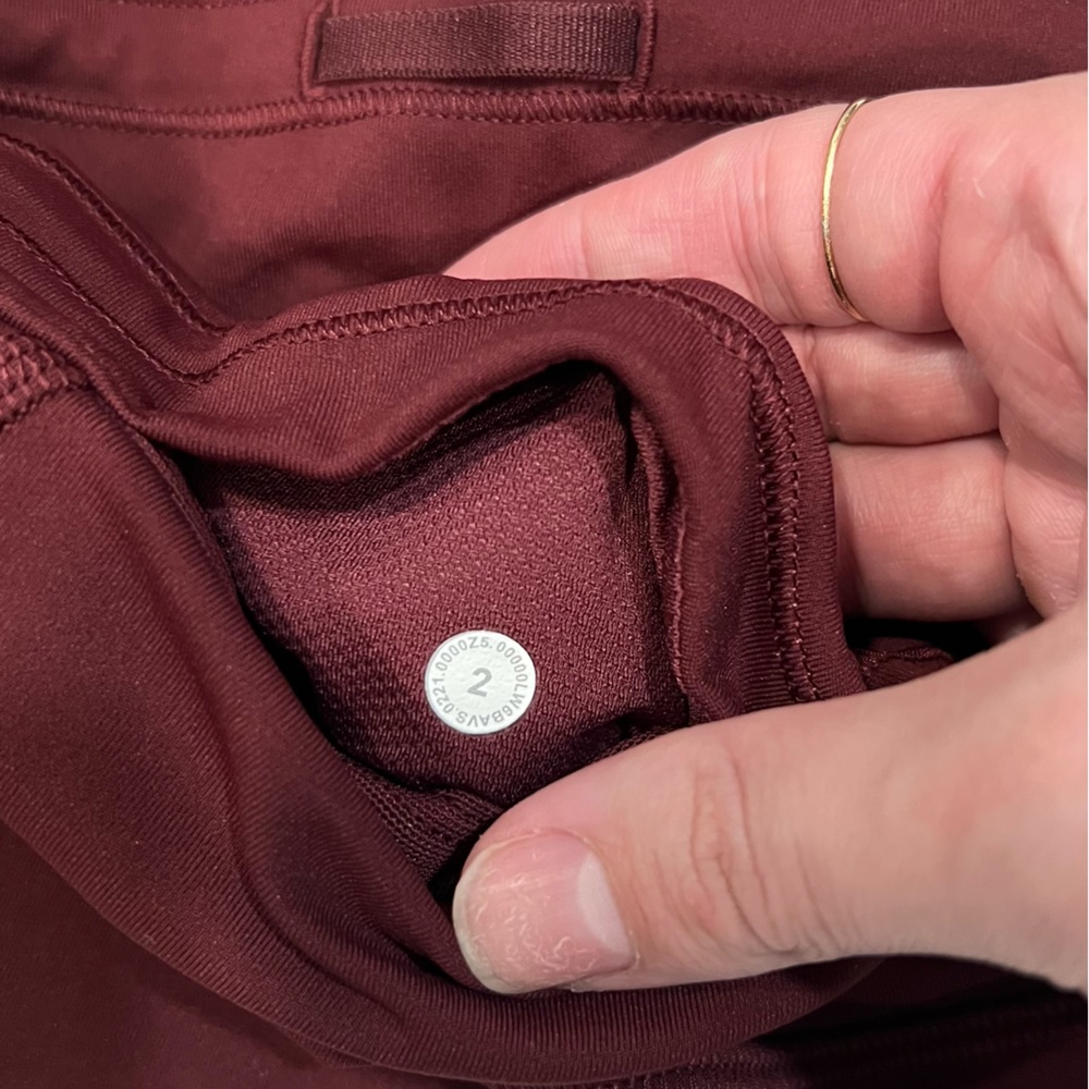 NWOT Lululemon Pace Rival Crop 22"